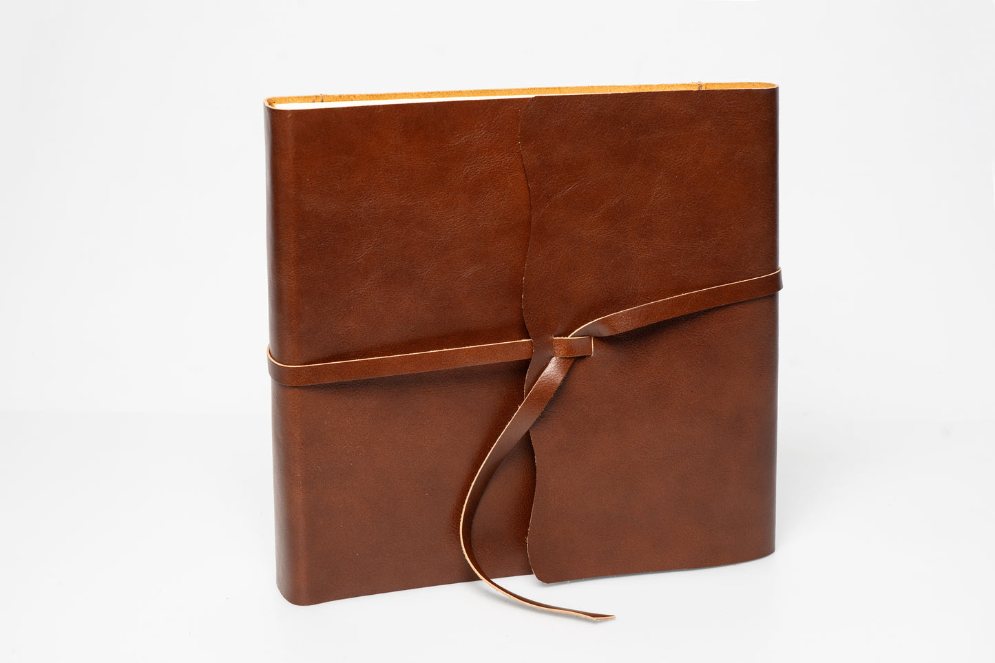 Album in Cuoio Marrone | Con laccio